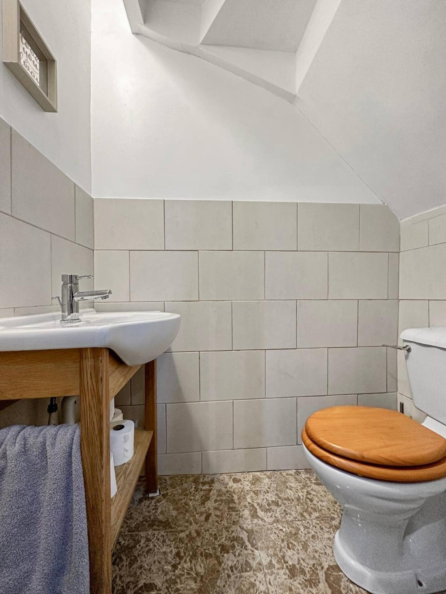 3 Bed Home In Tonypandy With Balcony View Room Llwynypia Luaran gambar